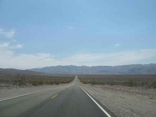 The Death Valley (palo-alto_img_2071.jpg) wird geladen. Eindrucksvolle Fotos von der Westküste Amerikas erwarten Sie.
